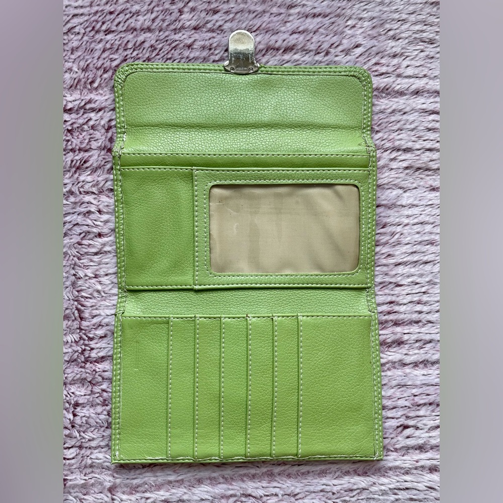 Green Wallet - Picture 3 of 5